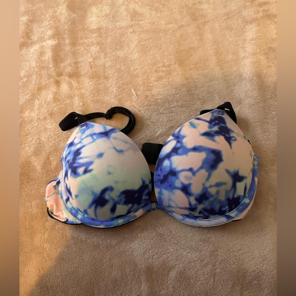 Victoria’s Secret bra